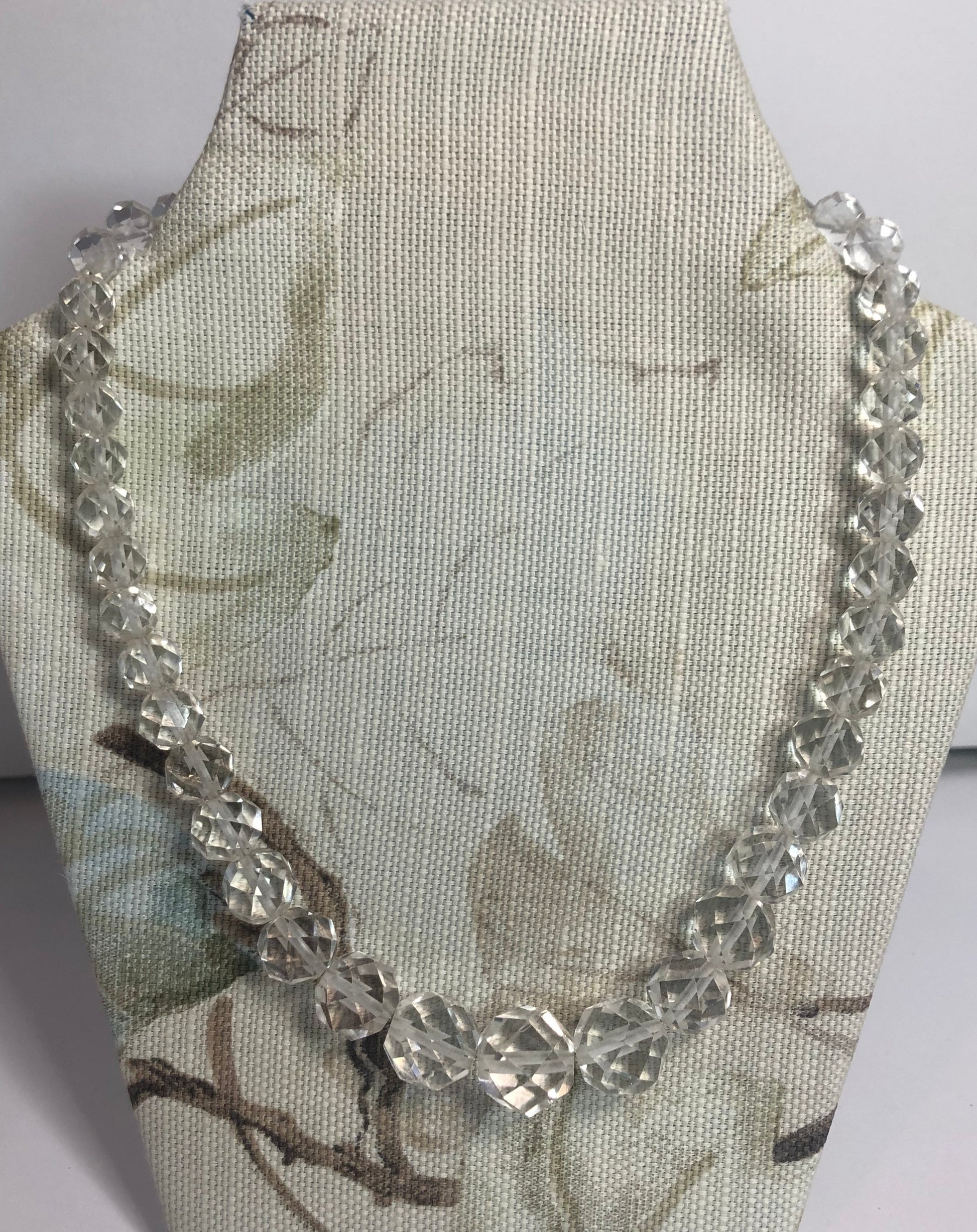 Clear crystal beads vintage necklace